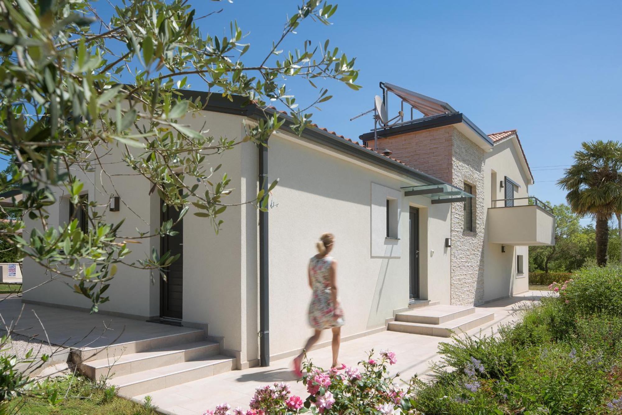 Villa Del Sol With Large Garden Perfect For Families Labin  Exterior foto